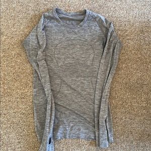 Lululemon Swiftly gray long-sleeve